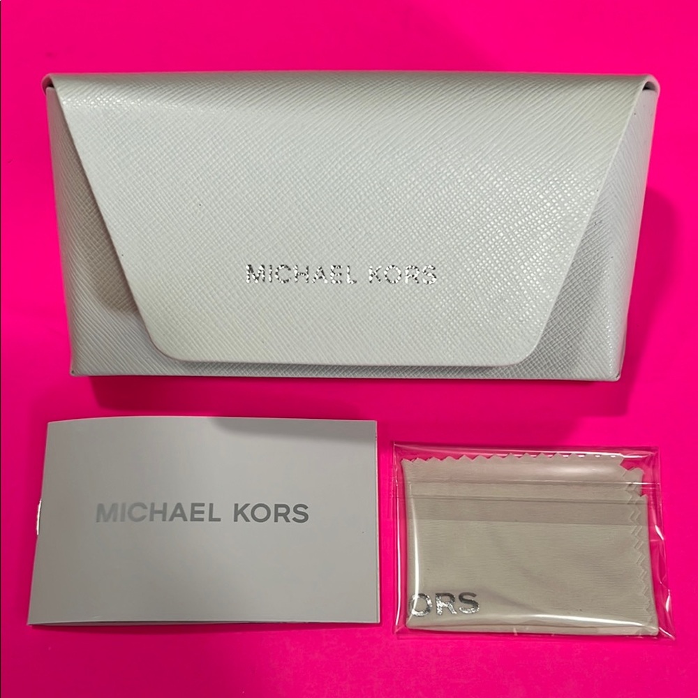 NEW Authentic Michael Kors Cream Eyewear Case with cleaning cloth